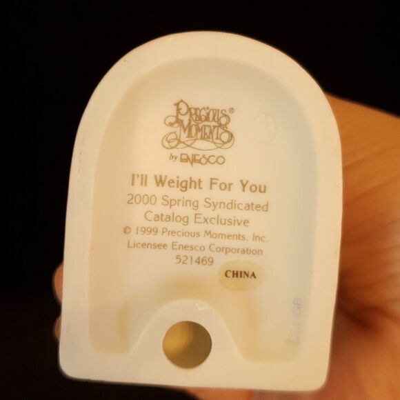 Vintage Precious Moments Porcelain Figurine 1999 "I'll Weight For You" #521469 - Picture 7 of 8